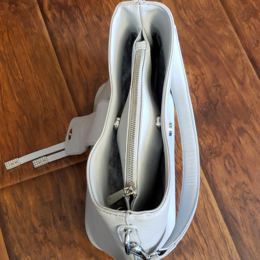 Purse - Picture 6 of 11